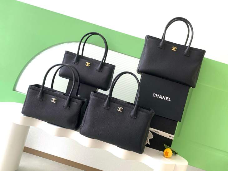 Picture of Chanel Handbags 2 _SKUfw239859154fw